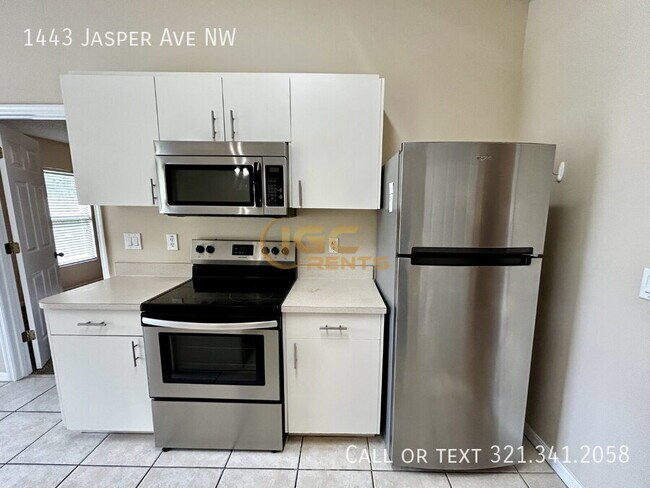Building Photo - 1443 Jasper Ave NW