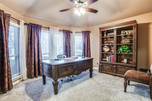 Foto del edificio - 2318 Sparrow Dr