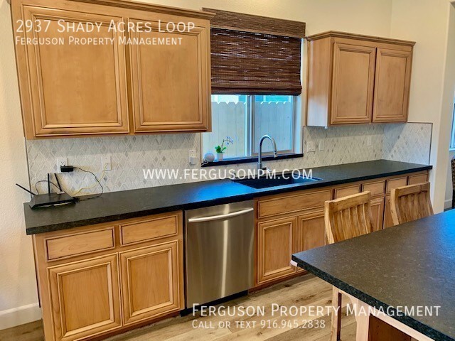 Building Photo - Three Bedroom Whitney Ranch Home with Solar