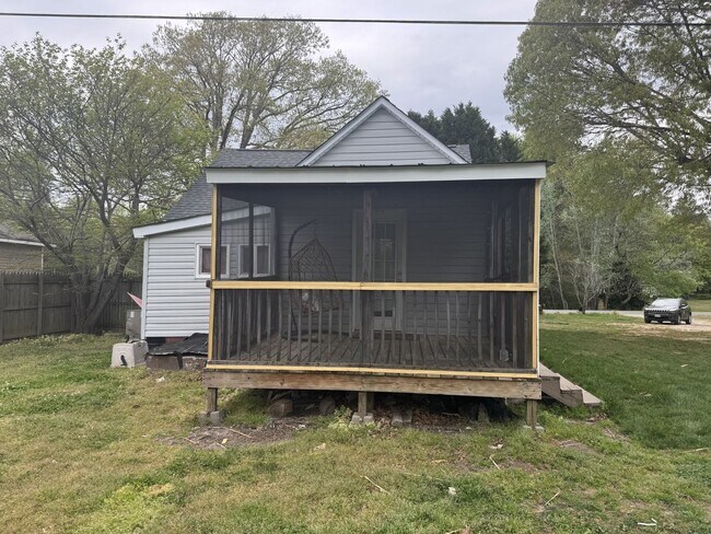 Foto del edificio - Croaker