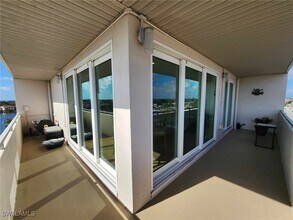 Building Photo - 4803 Sunset Ct