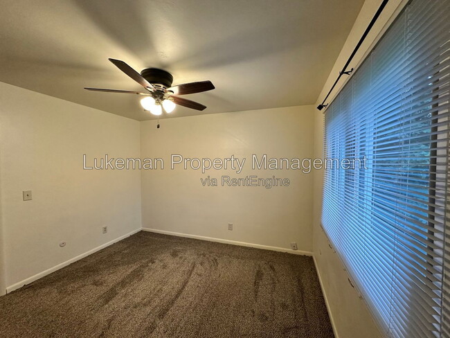 Building Photo - 518 N Clarendon St