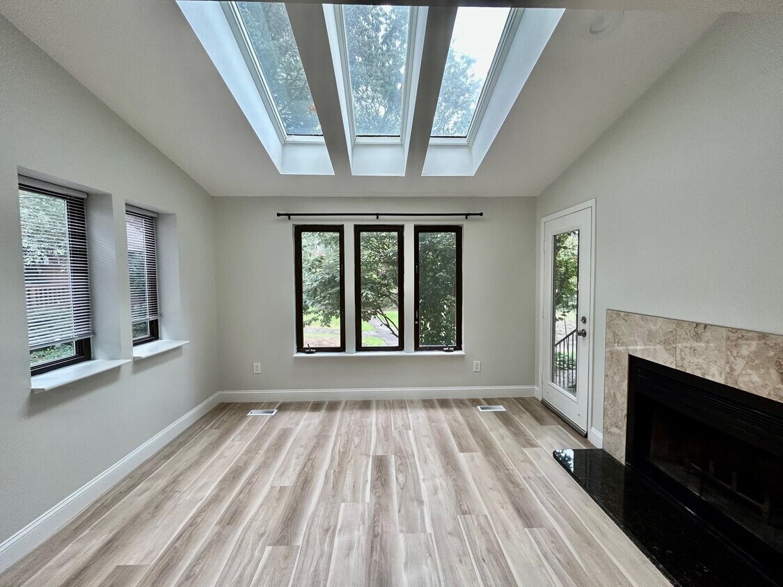 Foto principal - 772 Spinnaker Ct