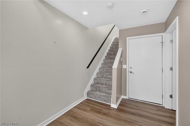 Foto del edificio - 1889 E 119th St