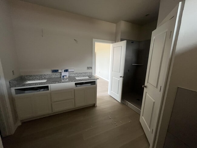 Foto del edificio - 8325 NW 163rd St