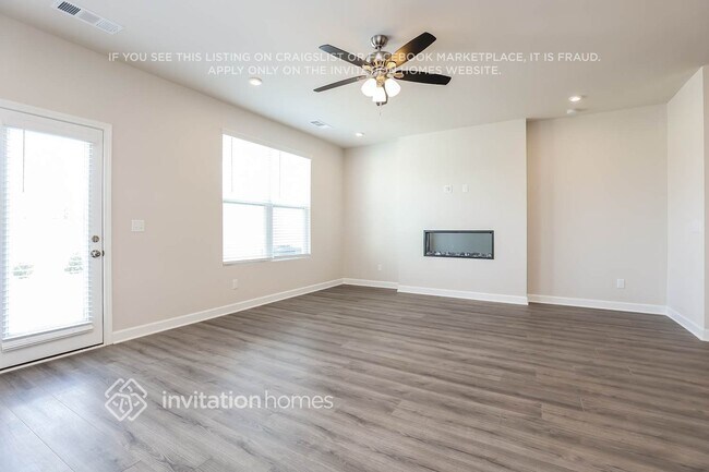 Building Photo - 123 Fister Dr