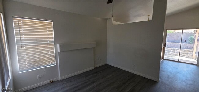 Foto del edificio - 4139 Adelphi Ave