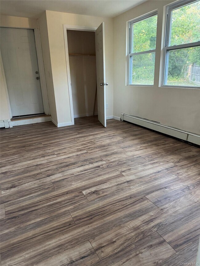 Foto del edificio - 21 Lincoln Dr