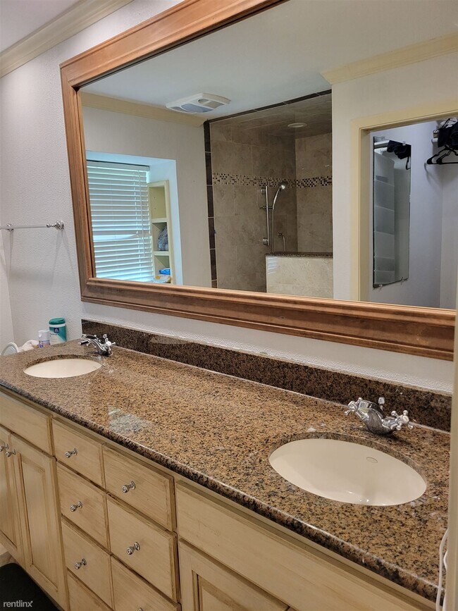 Building Photo - 5 br, 3 bath House - 1430 Stagecoach Drive