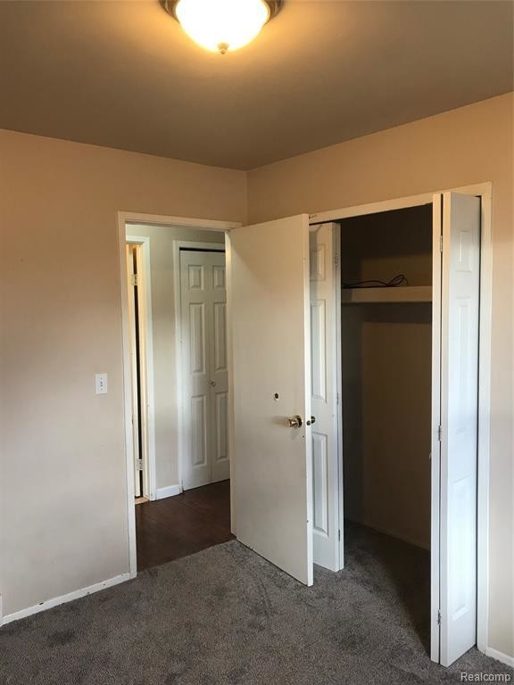 Building Photo - 37116 Castleton Dr