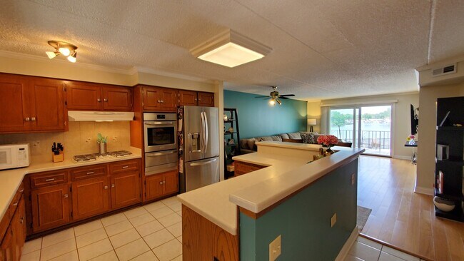 Building Photo - 26 N Pistakee Lake Rd