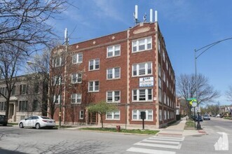 Building Photo - 1606 W Berwyn Ave