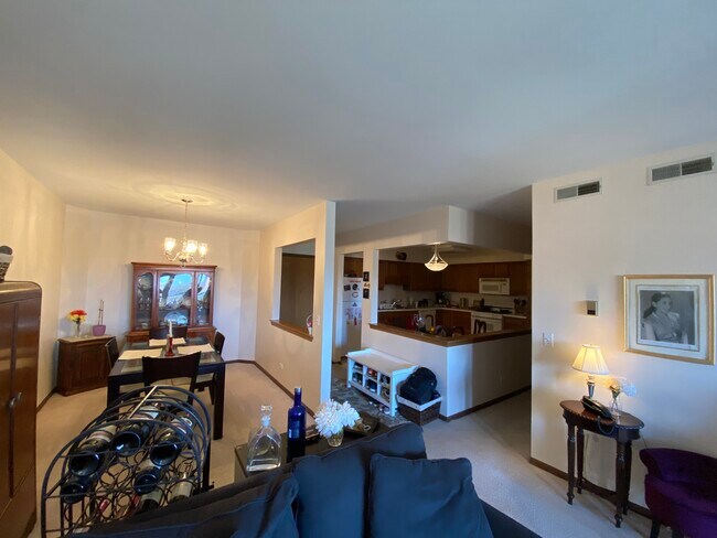 Formal Dining Room - 6400 W Berteau Ave