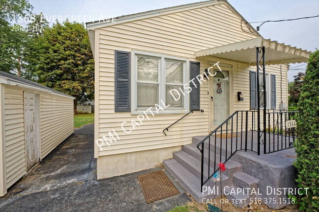 Building Photo - 1368 Evergreen Ave
