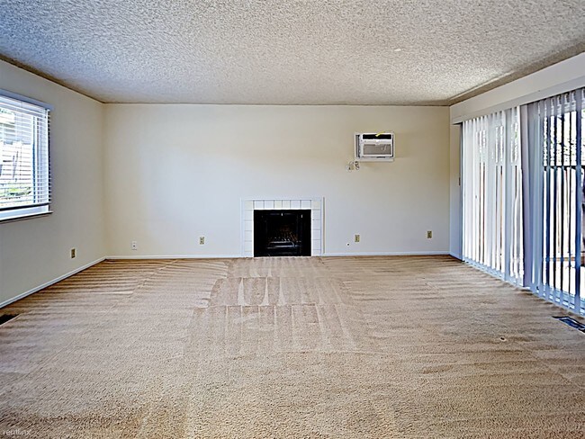 Foto del edificio - 1589 Brookvale Dr