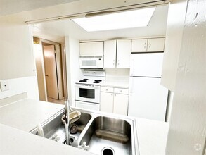 Building Photo - 12633 Memorial Dr