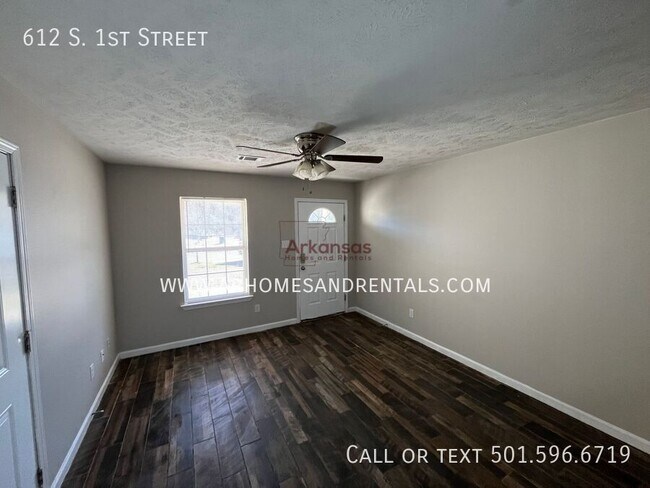 Foto del edificio - 612 S 1st St