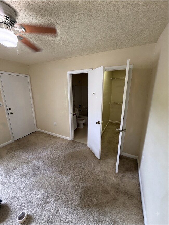 Foto del edificio - 1351 Crab Orchard Dr
