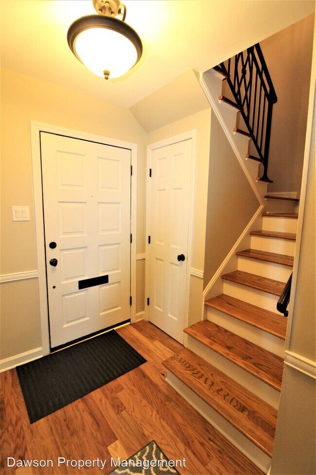 Building Photo - 3 br, 2.5 bath House - 6606 Bunker Hill Ci...