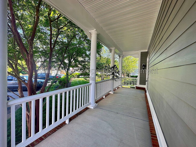 Building Photo - 701 Kirkeenan Cir