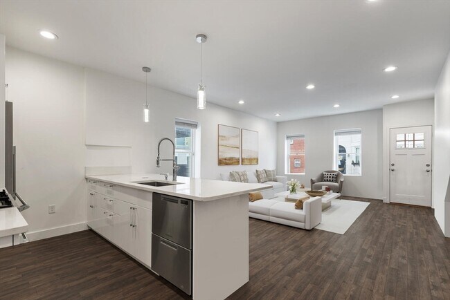 Foto del edificio - 714 E 5th St