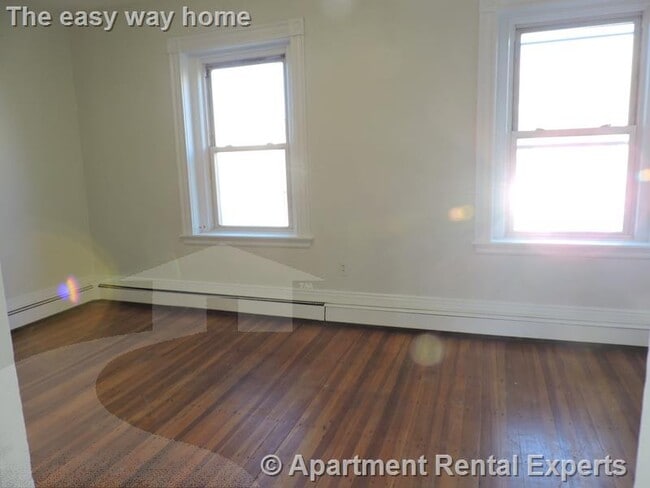 Building Photo - 10 Winter St