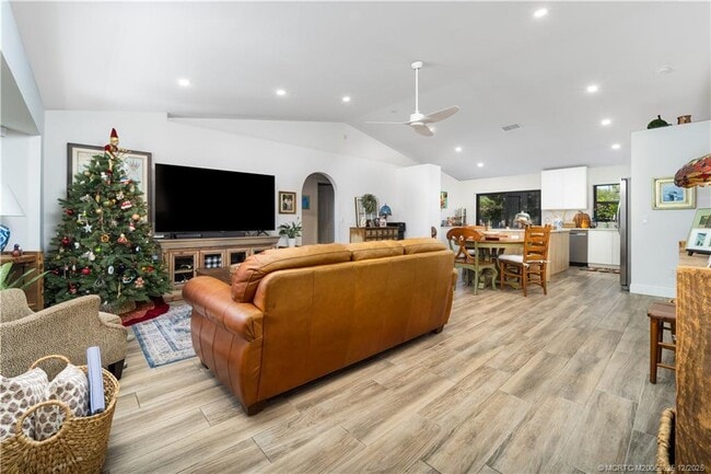 Foto del edificio - 2141 SW Janette Ave