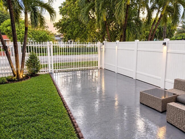 Foto del edificio - 3040 NW 27th St