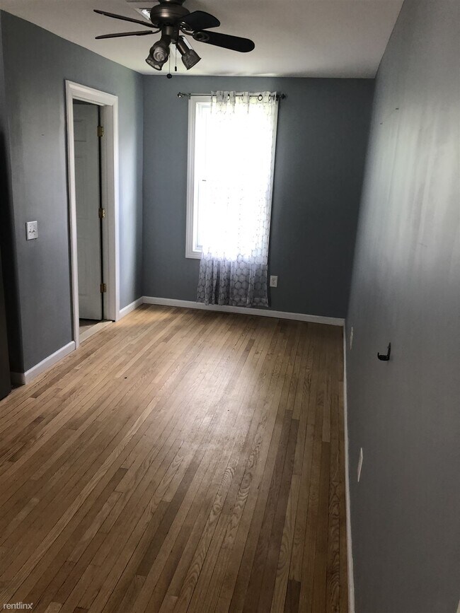 Building Photo - 1 br, 1 bath Apartment - 417 Cattell St
