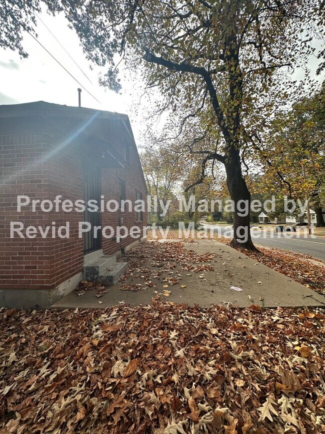 Building Photo - Move In Special! First Month Free on an 18...