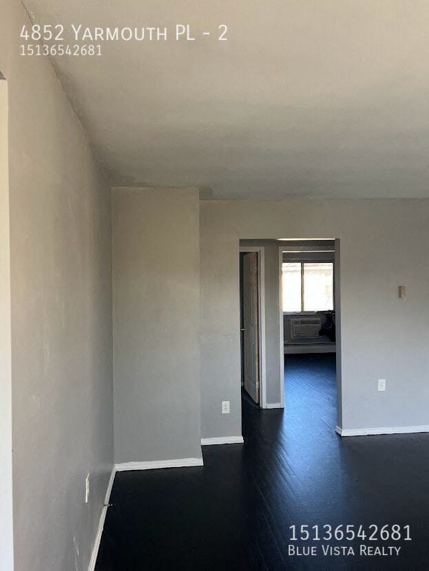 Foto del edificio - 4852 Yarmouth Pl