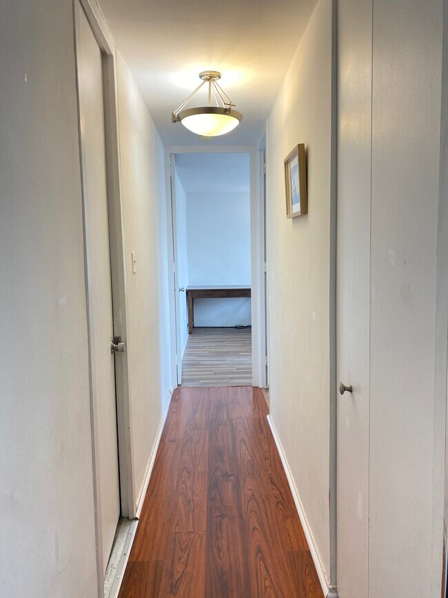 Foto del edificio - 1401 E 55th St