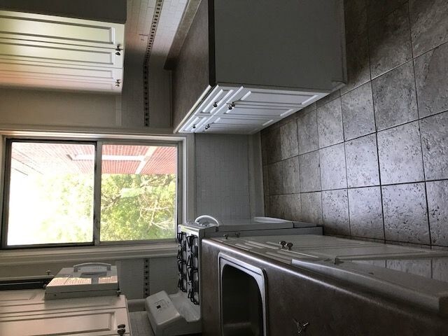 Foto del edificio - 725 Larchmont Acres