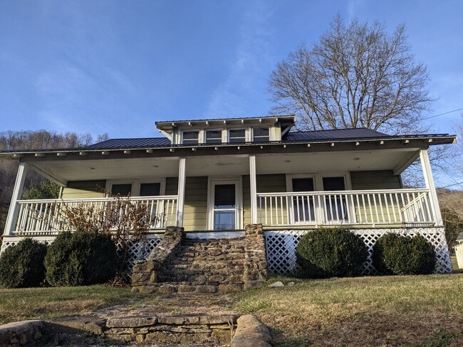 Photo - 446 Green St House