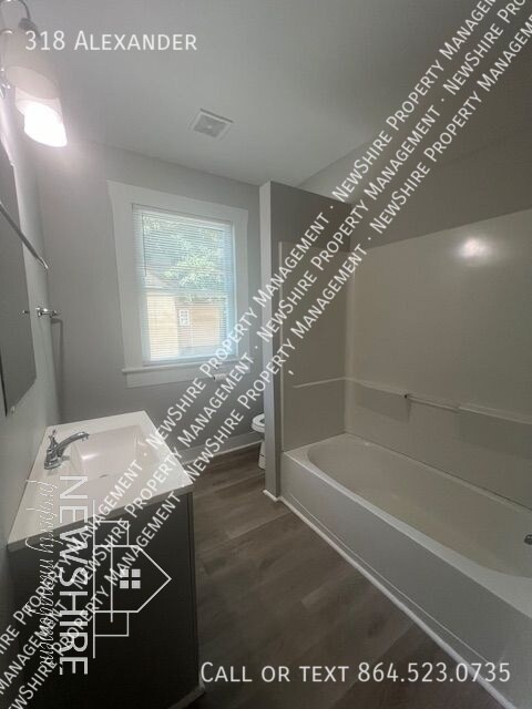 Foto del edificio - 318 Alexander-