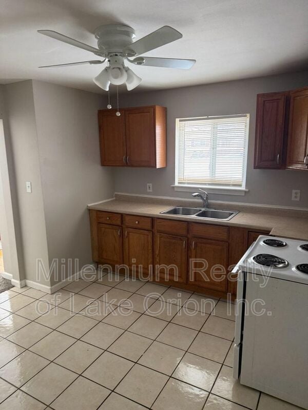 Foto del edificio - 176 W Princeton Ave