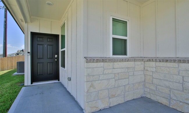 Building Photo - 23539 Weir Box Rd