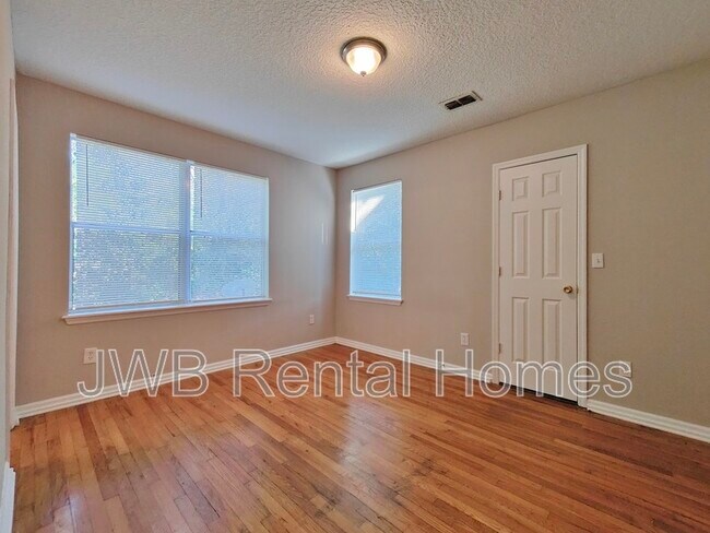 Foto del edificio - 2721 Lowell Ave