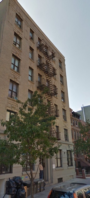 Foto principal - 20-22 W 129th St