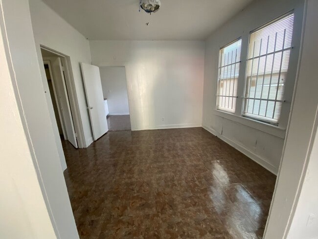 Foto del edificio - Home For Rent