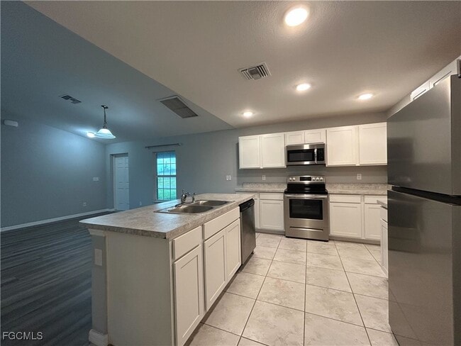 Building Photo - 1515 NW 18th Terrace