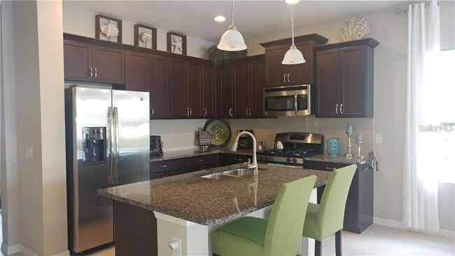 Building Photo - 12259 Longview Lake Cir