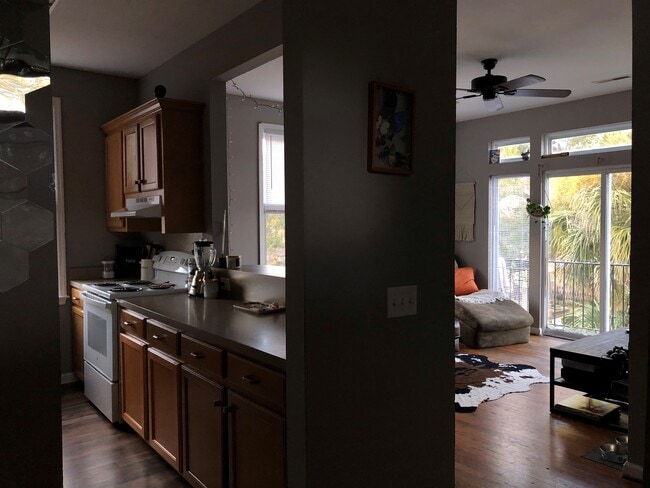 Photo - 187 Coming St Apartments