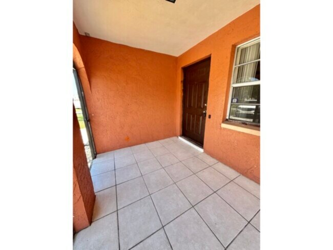 Foto del edificio - Move-In Ready!