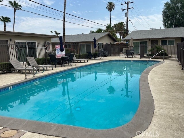 Foto principal - 686 E Cottonwood Rd