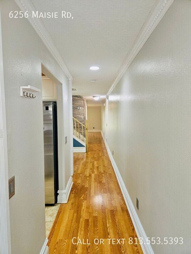 Foto del edificio - 6256 Maisai Rd