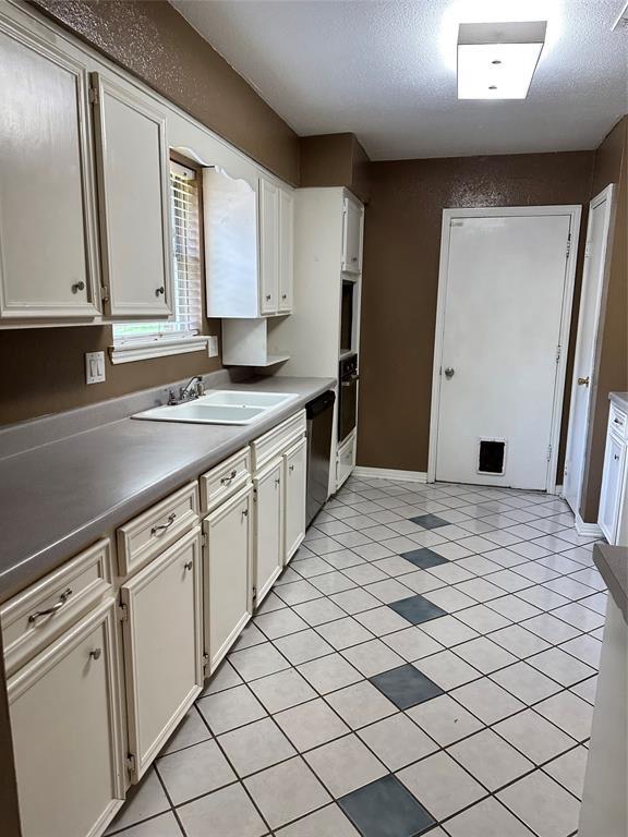 Foto del edificio - 3919 Forest Bluff Dr