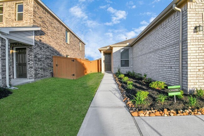 Building Photo - 8127 Leisure Pt Dr