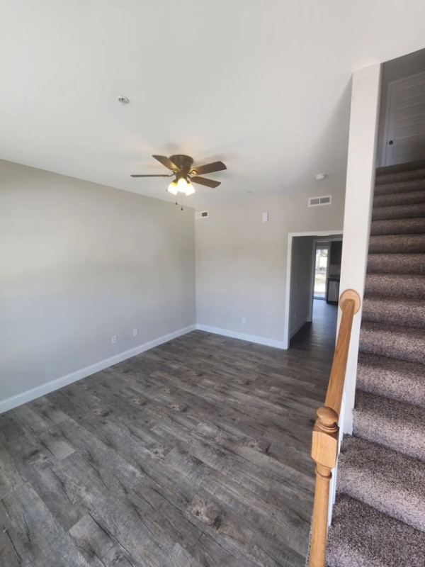 Building Photo - 107 Townview Dr