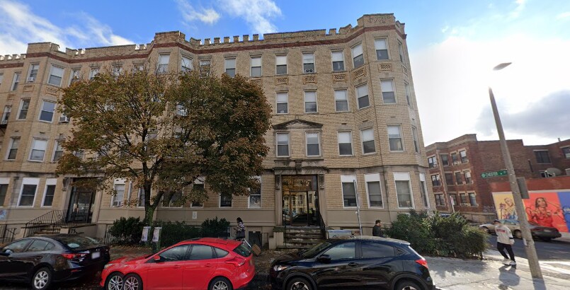 Foto del edificio - 64 Brighton Ave